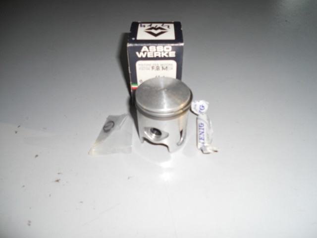 PISTONE D.41,4 PER CILINDRO ORIGINALE SCARABEO/F12